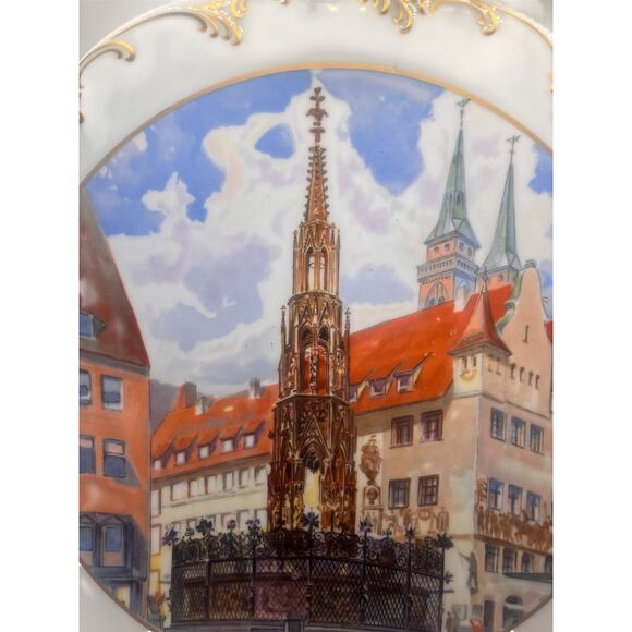 Rosenthal Germany Classic Rose Collection Set of 2 Nurnberg 1976 and 1977 Plates - Picture 7 of 10